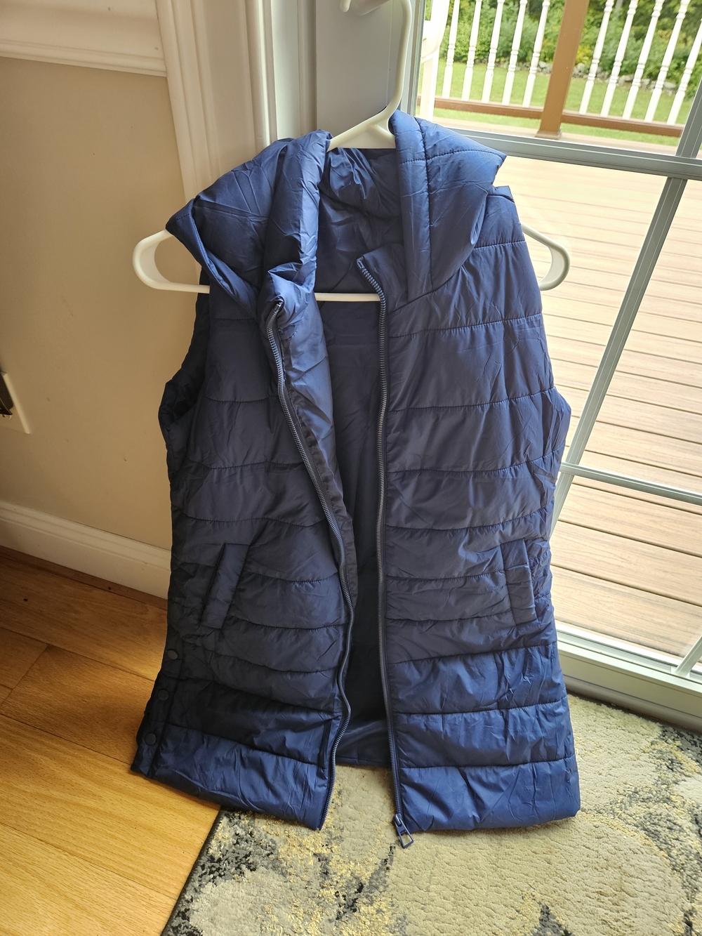 Quilted Hooded Puffer Vest - Navy